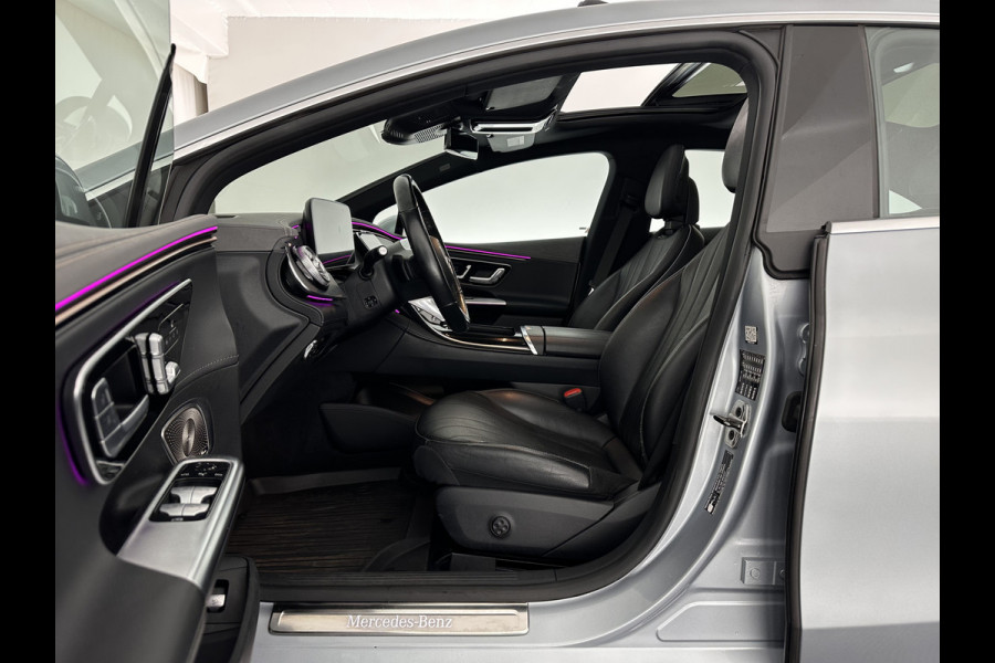 Mercedes-Benz EQE 300 Luxury Line 89 kWh [ 3-Fase ] (INCL.BTW) Aut. *PANO | FULL-LED | ADAPTIVE-CRUISE | MEMORY-PACK | TOP-VIEW | WIDE-SCREEN-DIGI-COCKPIT | NAVI-FULLMAP | DAB | COMFORT-SEATS | ECC | SHIFT-PADDLES | CAMERA | PDC | PRIVACY-GLAS