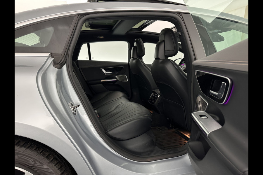 Mercedes-Benz EQE 300 Luxury Line 89 kWh [ 3-Fase ] (INCL.BTW) Aut. *PANO | FULL-LED | ADAPTIVE-CRUISE | MEMORY-PACK | TOP-VIEW | WIDE-SCREEN-DIGI-COCKPIT | NAVI-FULLMAP | DAB | COMFORT-SEATS | ECC | SHIFT-PADDLES | CAMERA | PDC | PRIVACY-GLAS