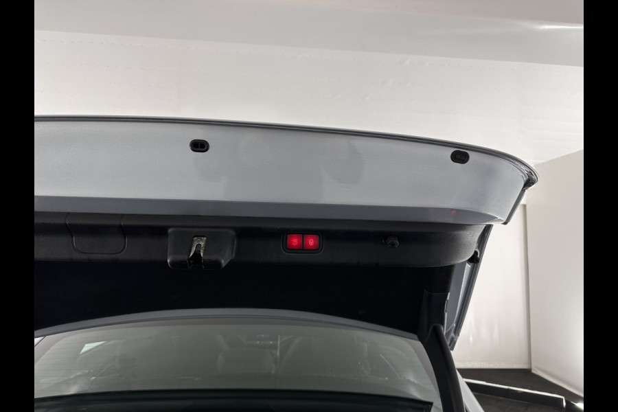 Mercedes-Benz EQE 300 Luxury Line 89 kWh [ 3-Fase ] (INCL.BTW) Aut. *PANO | FULL-LED | ADAPTIVE-CRUISE | MEMORY-PACK | TOP-VIEW | WIDE-SCREEN-DIGI-COCKPIT | NAVI-FULLMAP | DAB | COMFORT-SEATS | ECC | SHIFT-PADDLES | CAMERA | PDC | PRIVACY-GLAS