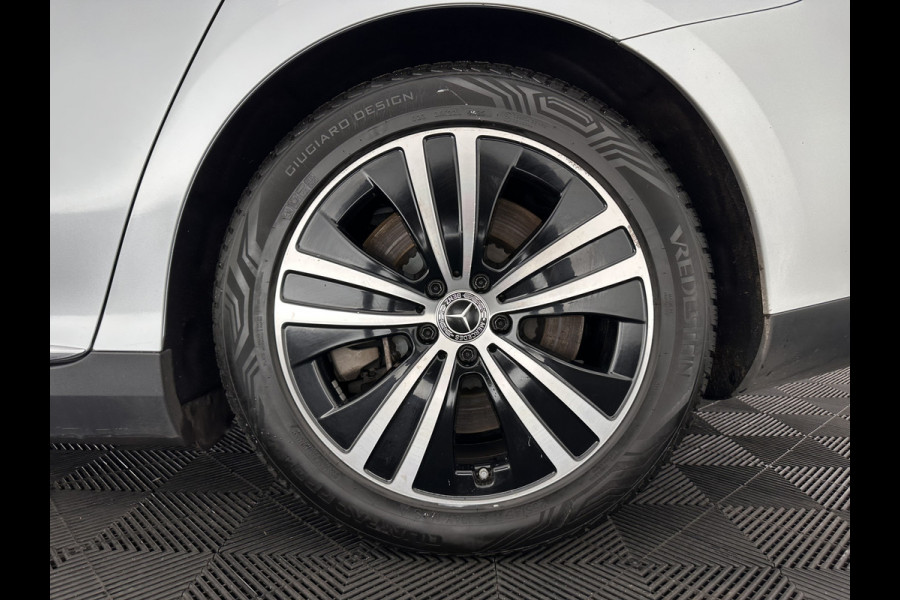 Mercedes-Benz EQE 300 Luxury Line 89 kWh [ 3-Fase ] (INCL.BTW) Aut. *PANO | FULL-LED | ADAPTIVE-CRUISE | MEMORY-PACK | TOP-VIEW | WIDE-SCREEN-DIGI-COCKPIT | NAVI-FULLMAP | DAB | COMFORT-SEATS | ECC | SHIFT-PADDLES | CAMERA | PDC | PRIVACY-GLAS