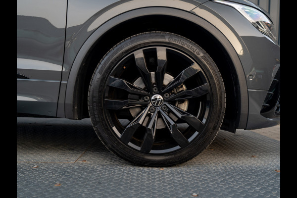 Volkswagen Tiguan 1.5 TSI R-Line Business | Trekhaak wegkl. | Keyless | 20'' | Elk. A-klep | Side Assist | IQ Light | Prijs Rijklaar!!
