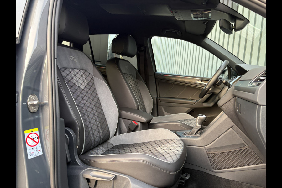 Volkswagen Tiguan 1.5 TSI R-Line Business | Trekhaak wegkl. | Keyless | 20'' | Elk. A-klep | Side Assist | IQ Light | Prijs Rijklaar!!