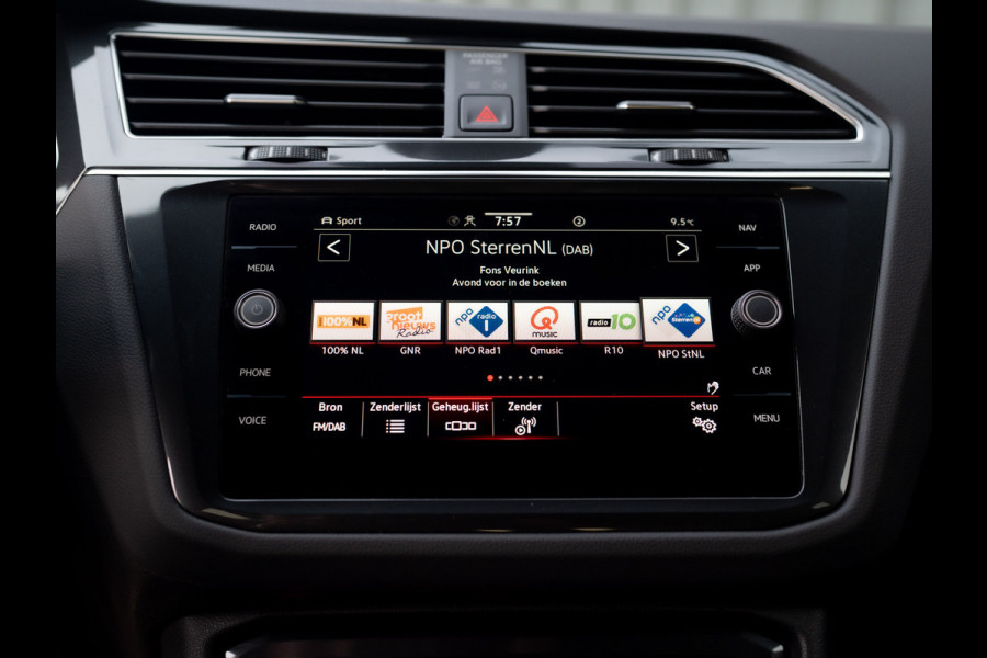 Volkswagen Tiguan 1.5 TSI R-Line Business | Trekhaak wegkl. | Keyless | 20'' | Elk. A-klep | Side Assist | IQ Light | Prijs Rijklaar!!