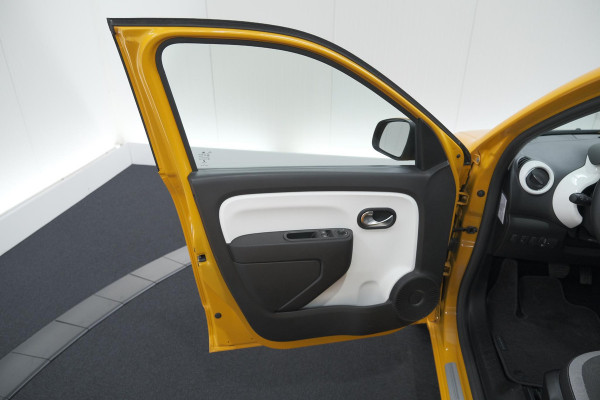 Renault Twingo Z.E. R80 Collection | Lage Kilometerstand | Apple Carplay | Climate Control