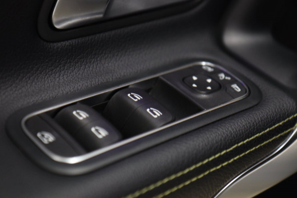 Mercedes-Benz A-Klasse 250 AMG EDITION PANO/BURM/STOELVER/SFEERVER/VOL