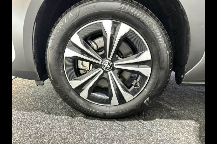Toyota Bz4x Active 71 kWh LED verlichting | 18 inch LM velgen Soh (batterijcheck) waarde 99,9%