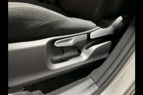 Toyota Bz4x Active 71 kWh LED verlichting | 18 inch LM velgen Soh (batterijcheck) waarde 99,9%