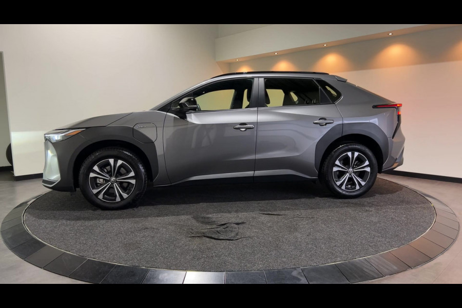 Toyota Bz4x Active 71 kWh LED verlichting | 18 inch LM velgen Soh (batterijcheck) waarde 99,9%