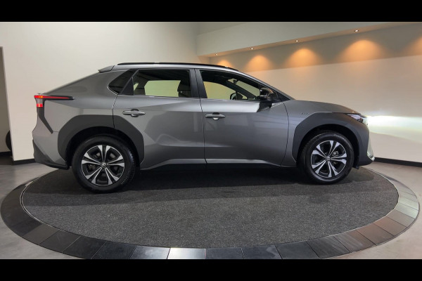 Toyota Bz4x Active 71 kWh LED verlichting | 18 inch LM velgen Soh (batterijcheck) waarde 99,9%