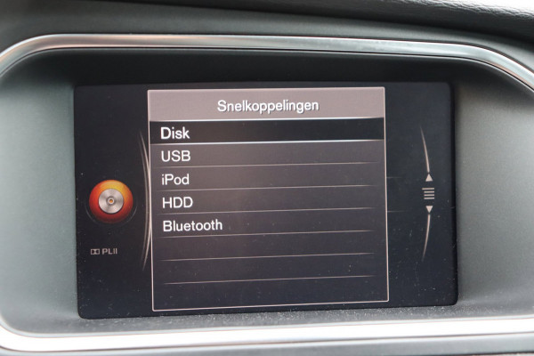 Volvo V40 Cross Country 1.5 T3 Polar+ Luxury org.NL pano-dak trekhaak Harman/Kardon leer+vw