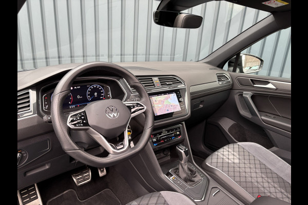 Volkswagen Tiguan 1.5 TSI R-Line Business | Black Style | Panodak | Elk. A-klep | IQ Light | Prijs Rijklaar!!