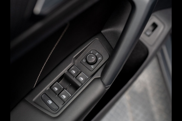 Volkswagen Tiguan 1.5 TSI R-Line Business | Black Style | Panodak | Elk. A-klep | IQ Light | Prijs Rijklaar!!