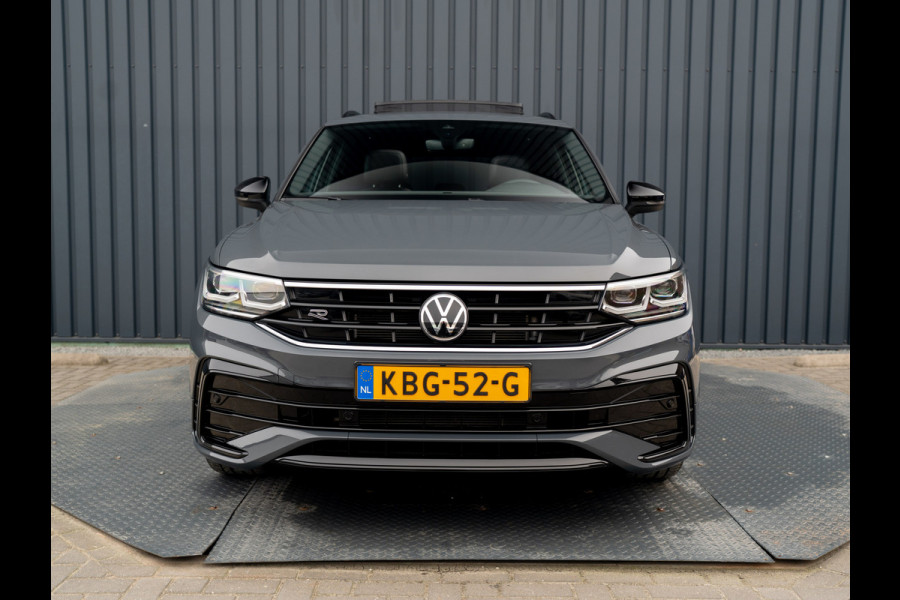 Volkswagen Tiguan 1.5 TSI R-Line Business | Black Style | Panodak | Elk. A-klep | IQ Light | Prijs Rijklaar!!