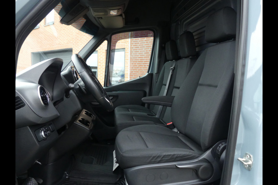 Mercedes-Benz Sprinter 319 CDI V6 L2H2 Camera/Trekhaak/LED/Groot navigatie