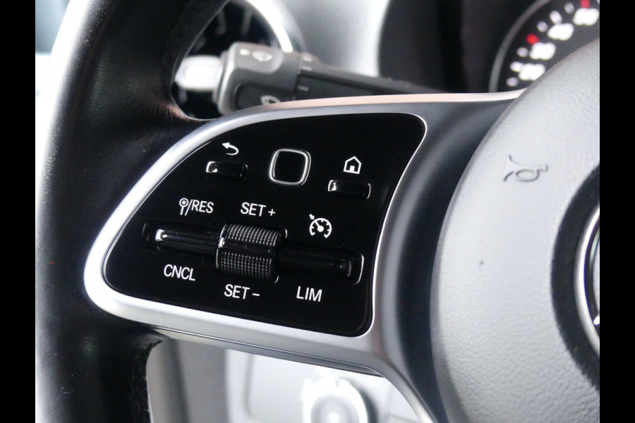 Mercedes-Benz Sprinter 319 CDI V6 L2H2 Camera/Trekhaak/LED/Groot navigatie