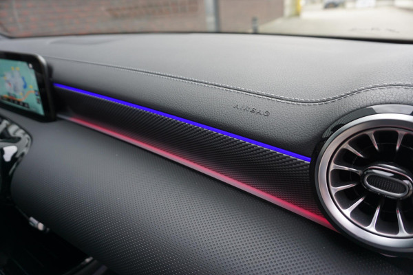 Mercedes-Benz CLA-Klasse Shooting Brake 200 Business Solution Luxury/Leer/Rijassist/1e Eig /Dealeronderhouden.