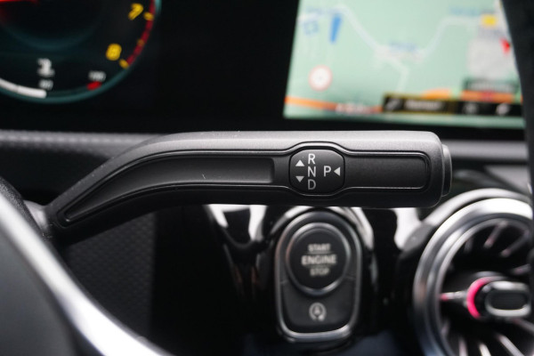 Mercedes-Benz CLA-Klasse Shooting Brake 200 Business Solution Luxury/Leer/Rijassist/1e Eig /Dealeronderhouden.