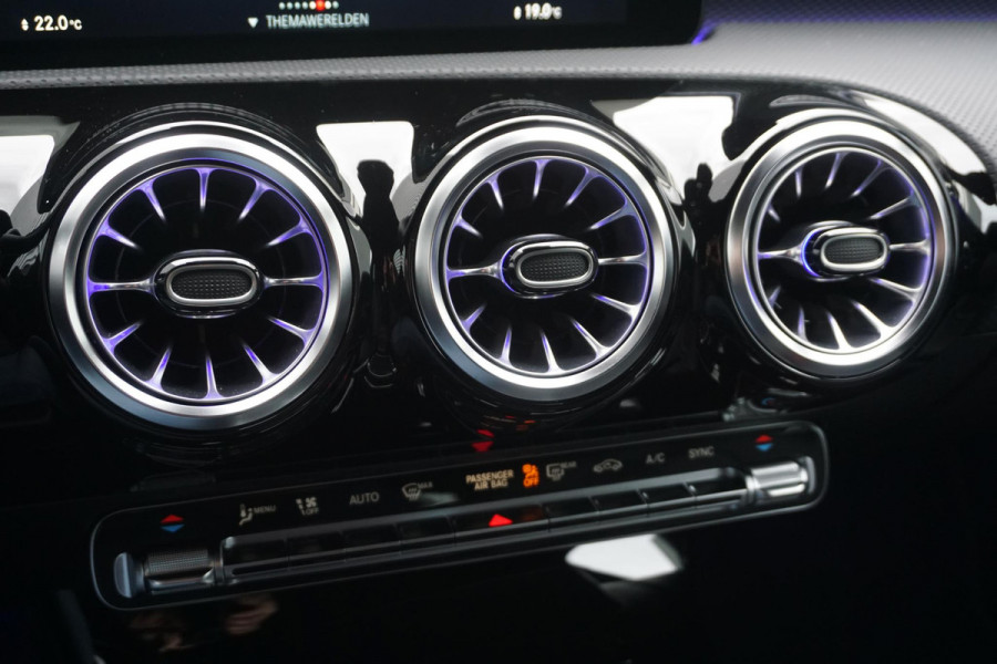 Mercedes-Benz CLA-Klasse Shooting Brake 200 Business Solution Luxury/Leer/Rijassist/1e Eig /Dealeronderhouden.