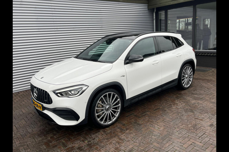 Mercedes-Benz GLA AMG 35 4MATIC panorama night trekhaak vol vol