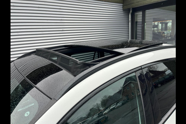 Mercedes-Benz GLA AMG 35 4MATIC panorama night trekhaak vol vol