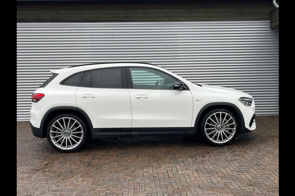 Mercedes-Benz GLA AMG 35 4MATIC panorama night trekhaak vol vol