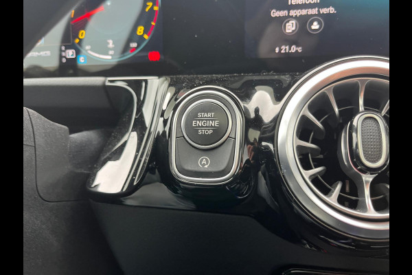 Mercedes-Benz GLA AMG 35 4MATIC panorama night trekhaak vol vol