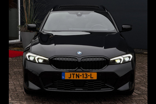 BMW 3 Serie Touring 330e xDrive M-Sport | Pano | M-Kuipstoelen + Leder + Memory | Laser | HUD | Widescreen |
