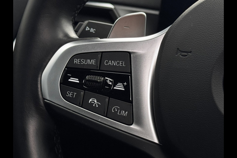 BMW 3 Serie Touring 330e xDrive M-Sport | Pano | M-Kuipstoelen + Leder + Memory | Laser | HUD | Widescreen |
