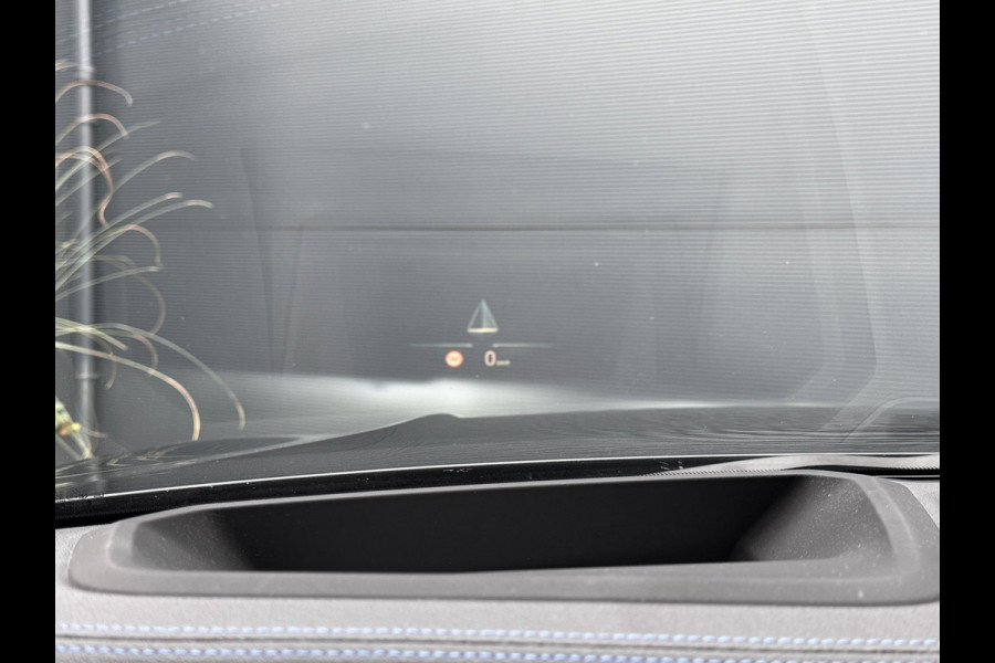 BMW 3 Serie Touring 330e xDrive M-Sport | Pano | M-Kuipstoelen + Leder + Memory | Laser | HUD | Widescreen |