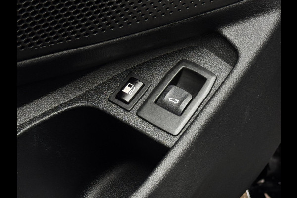 BMW 3 Serie Touring 330e xDrive M-Sport | Pano | M-Kuipstoelen + Leder + Memory | Laser | HUD | Widescreen |