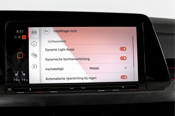 Volkswagen Golf 1.4 eHybrid Style | S/K-Panodak | Elek. Trekhaak | Dig. Cockpit | Adapt. Cruise | Stoel-+Stuurverw. | PDC | Camera | NAV + App. Connect | ECC | LM 18" |