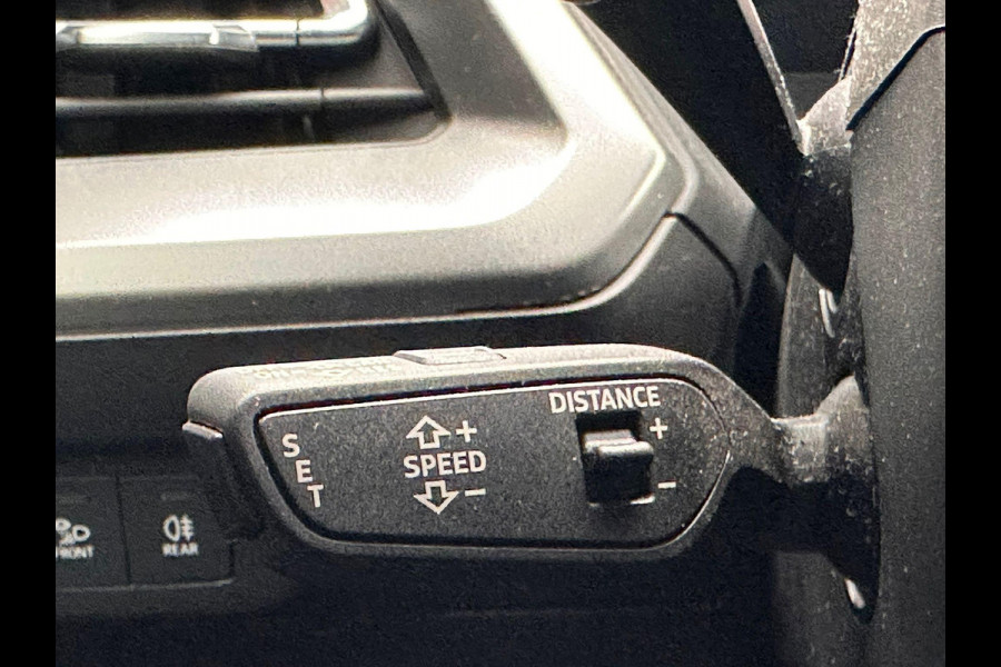 Audi Q4 e-tron 40 Launch Edition S Competition 77 kWh | SOH: nnb | Matrix LED | Virtual | Dynamic Pack | Comfort Pack | Blindspot | Adaptive CC |