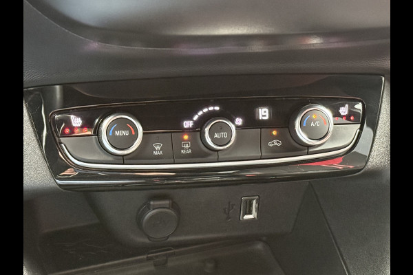 Opel CORSA-E BWJ 10-2020 | GS Line 136PK 50 kWh | PANO DAK | CAMERA A | CLIMA | NAVI | SPORTSTOELEN | CARPLAY | PDC 2X