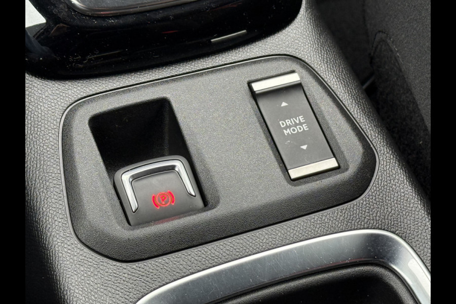 Opel CORSA-E BWJ 10-2020 | GS Line 136PK 50 kWh | PANO DAK | CAMERA A | CLIMA | NAVI | SPORTSTOELEN | CARPLAY | PDC 2X