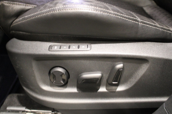 Škoda Karoq 1.5 TSI ACT Sportline Business Pano/Camera/Trekhaak enz Prijs is rijklaar incl bovag