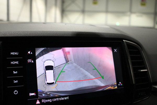 Škoda Karoq 1.5 TSI ACT Sportline Business Pano/Camera/Trekhaak enz Prijs is rijklaar incl bovag