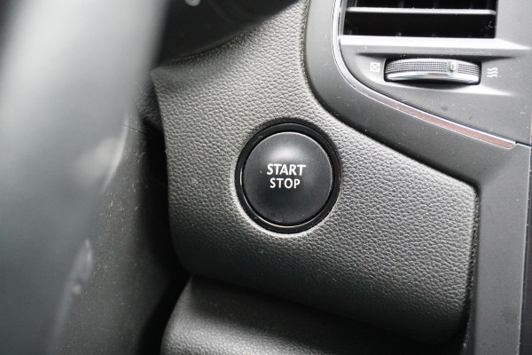 Renault Mégane Estate 1.3 TCe Limited + CAMERA / TREKHAAK / STOELVERWARMING