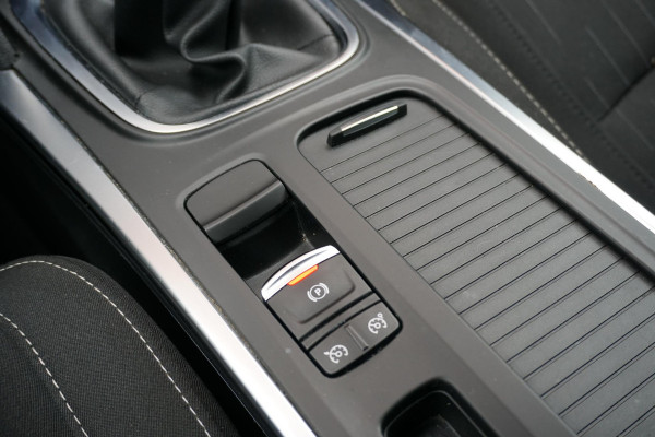 Renault Mégane Estate 1.3 TCe Limited + CAMERA / TREKHAAK / STOELVERWARMING