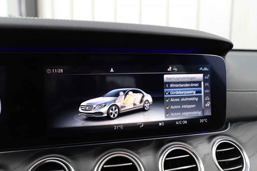 Mercedes-Benz E-Klasse 300e AMG | 320PK | Pano | Sfeerverlichting | Memory | ILS | Widescreen | Stoelverw. | Carplay | Standkachel | 2020.