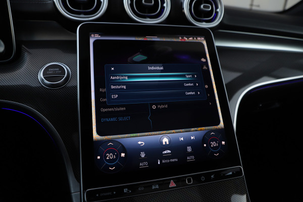 Mercedes-Benz C-Klasse 300e AMG | 313PK | Head-up | Keyless-go | Pano | Sfeerverlichting | Digital-light | Leder | Memory | Stoelverw. | 2022.