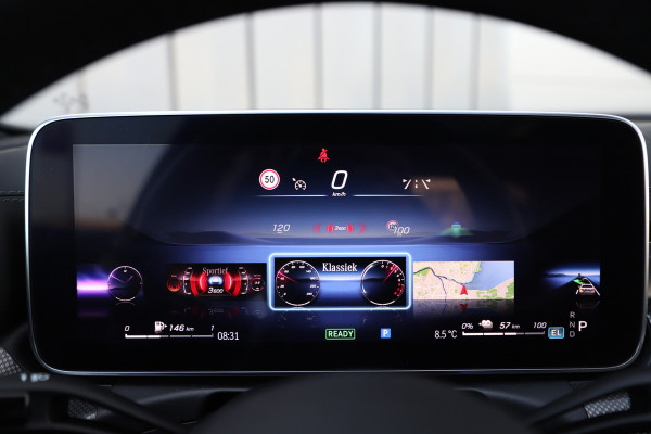 Mercedes-Benz C-Klasse 300e AMG | 313PK | Head-up | Keyless-go | Pano | Sfeerverlichting | Digital-light | Leder | Memory | Stoelverw. | 2022.