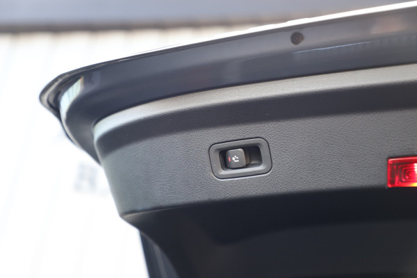 Mercedes-Benz GLE Coupé 350e AMG 4-Matic | 333PK | Sfeerverlichting | Burmester | Multibeam | Trekhaak | Standkachel | Stoelverw. | 2022.