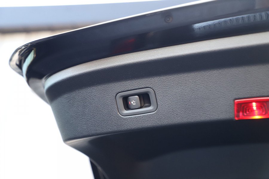 Mercedes-Benz GLE Coupé 350e AMG | 333PK | Luchtvering | Head-up | Keyless-go | Burmester | Sfeerverlichting | Pano | Distronic+ | 2021.