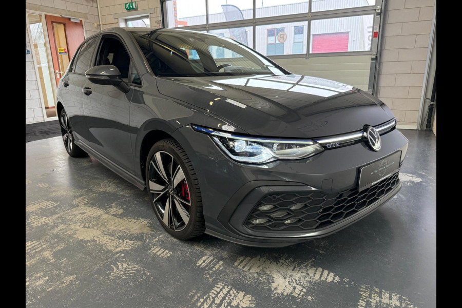 Volkswagen Golf 1.4 eHybrid GTE IQ Light Navi Soel/Stuur verwarming 1 Jaar Bovag garantie