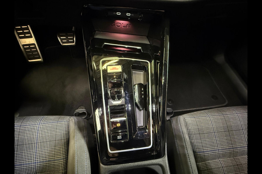 Volkswagen Golf 1.4 eHybrid GTE IQ Light Navi Soel/Stuur verwarming 1 Jaar Bovag garantie