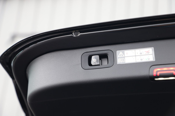 Mercedes-Benz C-Klasse Estate AMG 63 S E Performance | 680PK | Achterasbesturing | Carbon | Head-up | Burmester | AMG Drivers-package | Stoelkoeling |