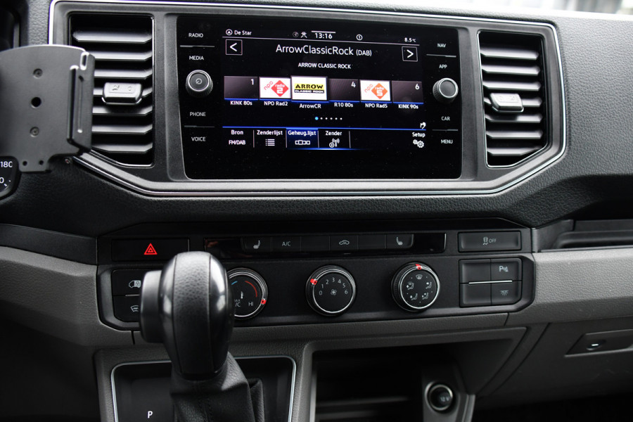 Volkswagen Crafter 35 2.0 TDI L3H3 Highline PB Edition Full Options! Adaptieve Cruise, Carplay, LED, Leder, Stoelwarming, Trekhaak, Multimedia, Uniek!