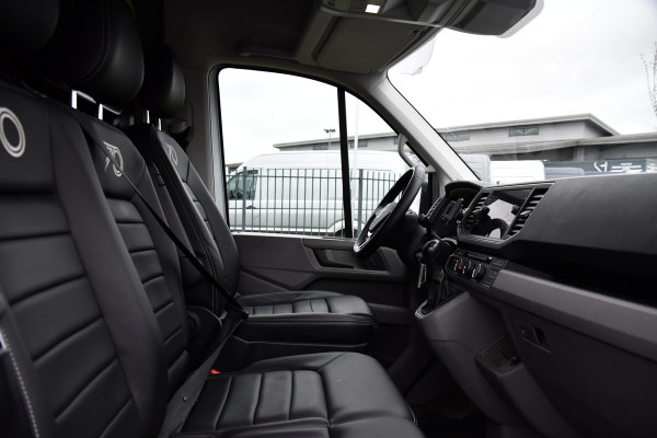 Volkswagen Crafter 35 2.0 TDI L3H3 Highline PB Edition Full Options! Adaptieve Cruise, Carplay, LED, Leder, Stoelwarming, Trekhaak, Multimedia, Uniek!