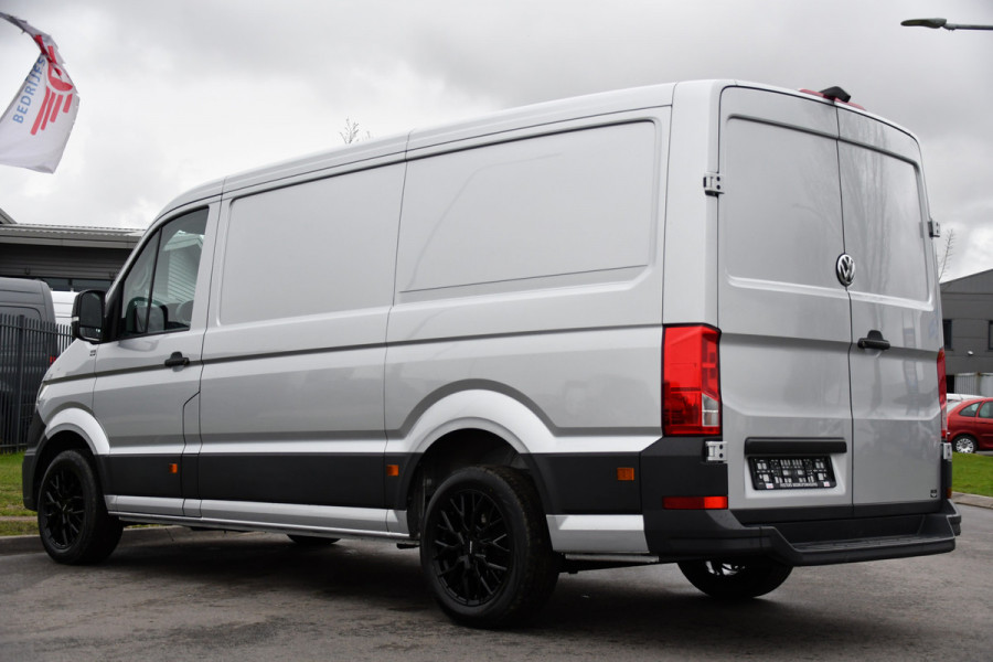 Volkswagen Crafter 35 2.0 TDI L3H2 Highline Adaptieve Cruise, Camera, Carplay, Clima, LED, Stoelverwarming, Multimedia, Sensoren, Uniek!