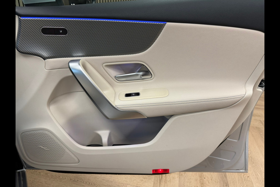 Mercedes-Benz A-Klasse 250e PLUG-IN Business Luxury AUT. PANORAMADAK CAMERA CRUISE SFEERVERLICHTING KEYLESS-GO STOELVERWARMING